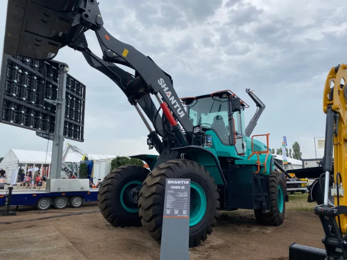 LE60-X5 shovel
